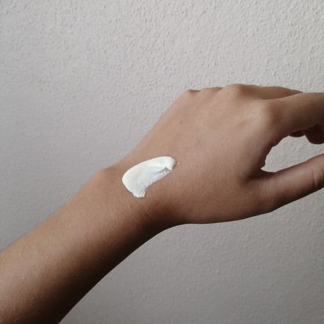 Avene Intense Protect SPF 50+ review photo by valuret