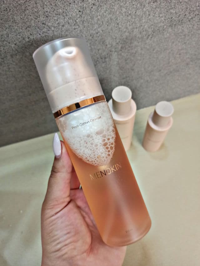 Menokin Pepti-Cotton Cleanser review photo by vasylyna
