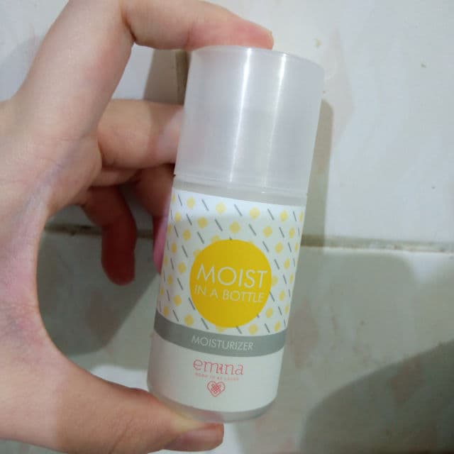 Emina Moist In a Bottle of Moisturizer review photo by veli