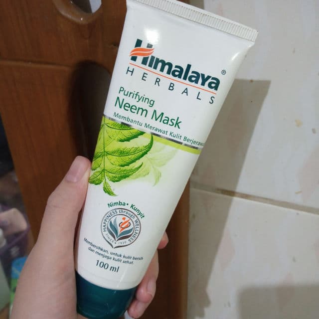 Himalaya Purifying Neem Mask review photo by veli