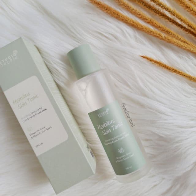 Studio Tropik Herbitus Skin Tonic review photo by vellariani