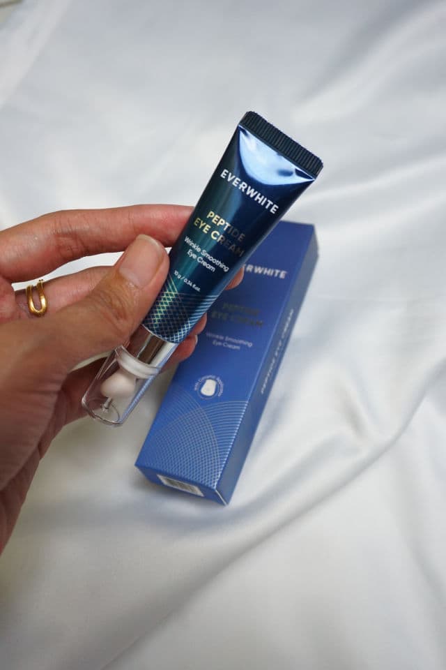 Everwhite Peptide Eye Cream Gel  review photo by vidyadika