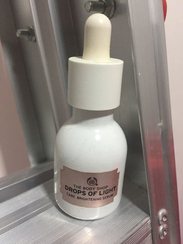 The Body Shop Drops of Light Brightening Serum review photo by viviadel