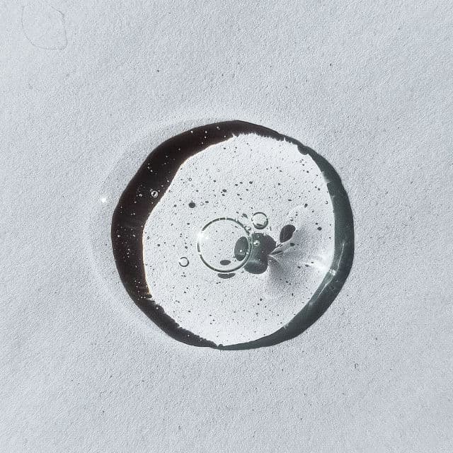 Rovectin Skin Essentials Activating Treatment Lotion review photo by vividskiiin