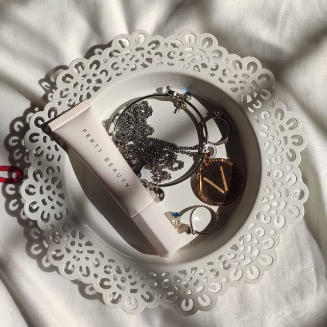 Fenty Beauty Pro Kiss'r Luscious Lip Balm review photo by vivsmakeup