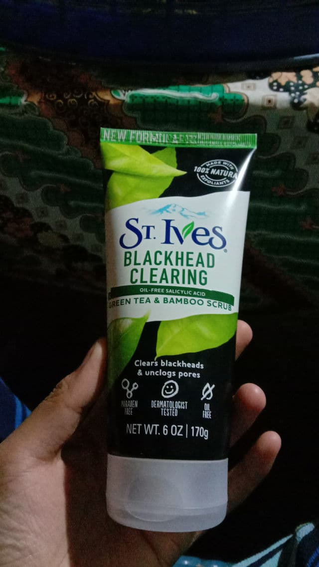 St. Ives Blackhead Clearing Green Tea Scrub review photo by vonnyelshita