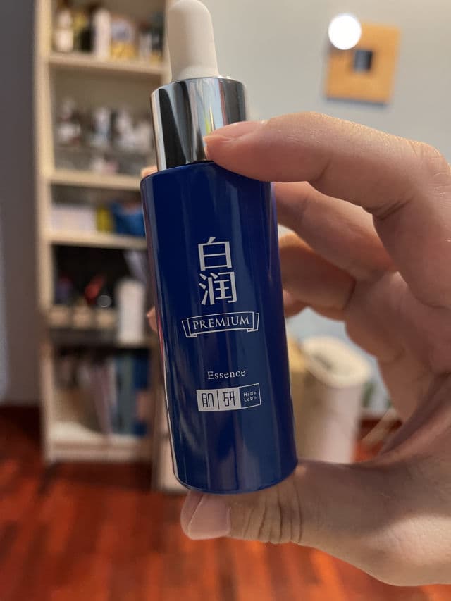 Hada Labo Premium Whitening Essence review photo by weikian90