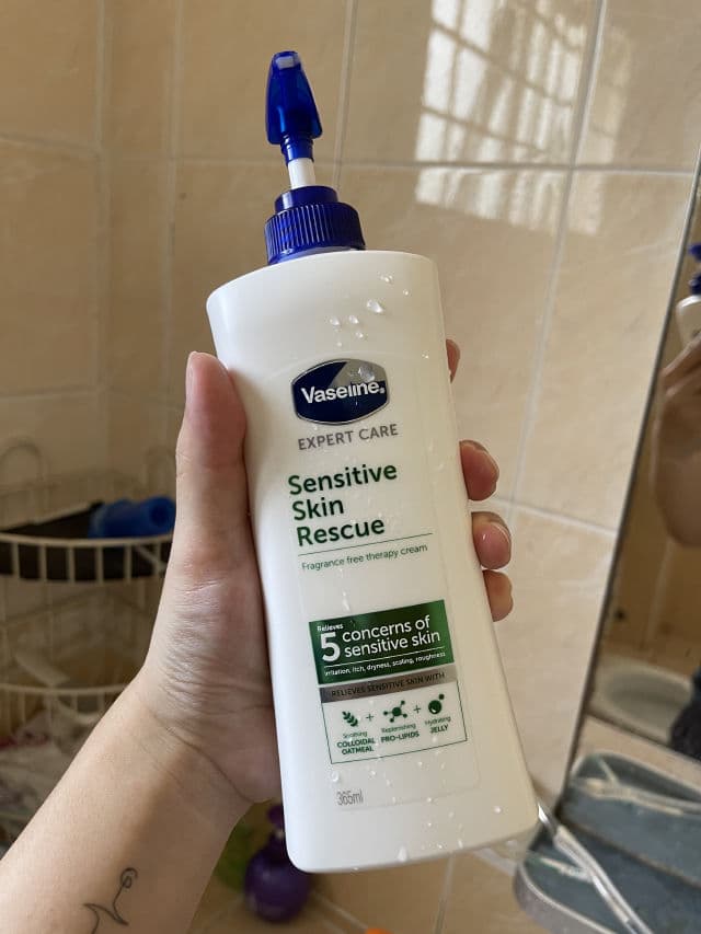 Vaseline Expert Care Sensitive Skin Rescue review photo by weikian90