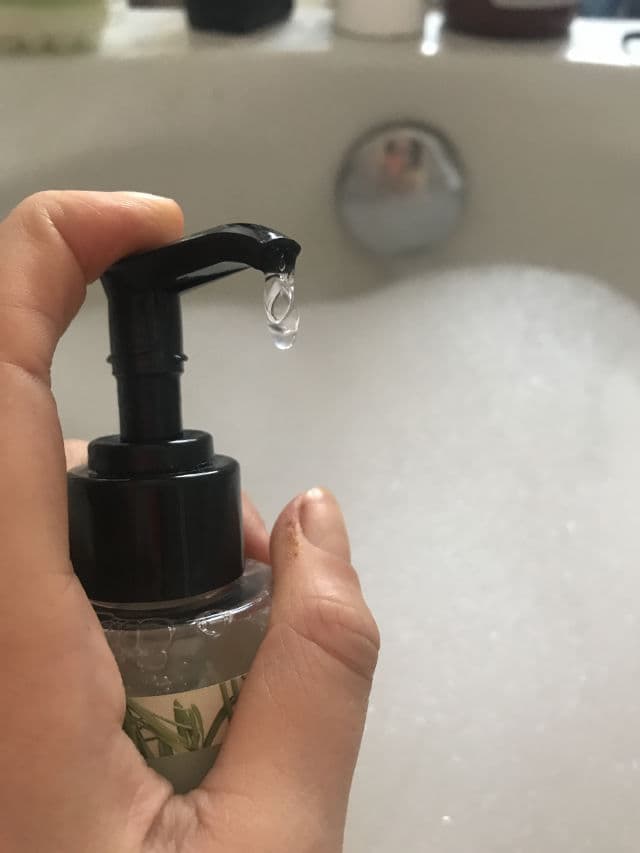 Love Beauty and Planet Tea Tree Oil & Vetiver Face Wash Cleansing Gel review photo by wenniepegsee