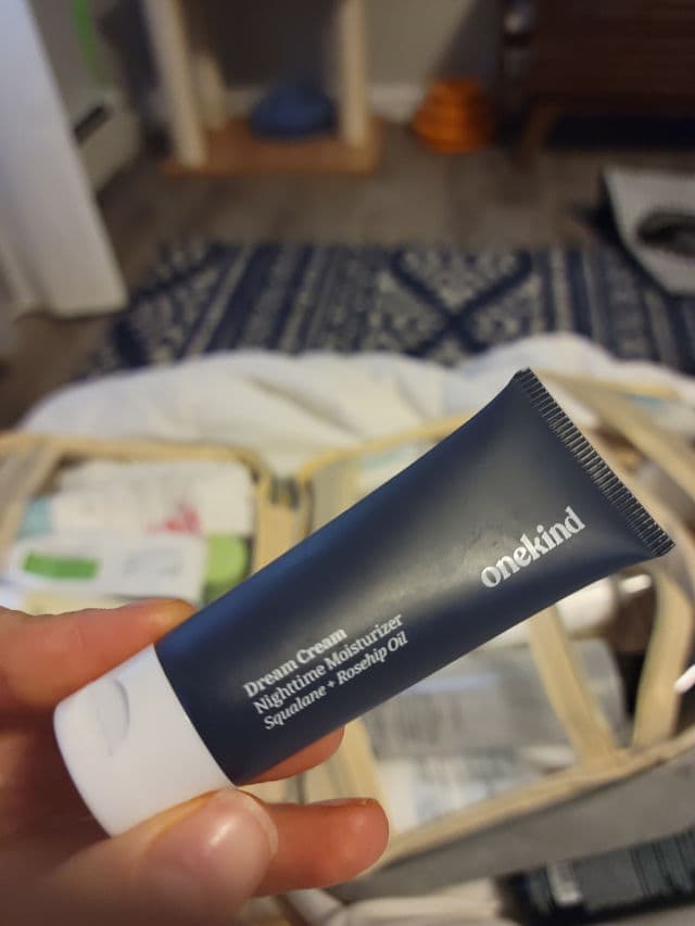 Onekind Dream Cream Nighttime Moisturizer Squalane + Rosehip Oil  review photo by whatssarahsaying