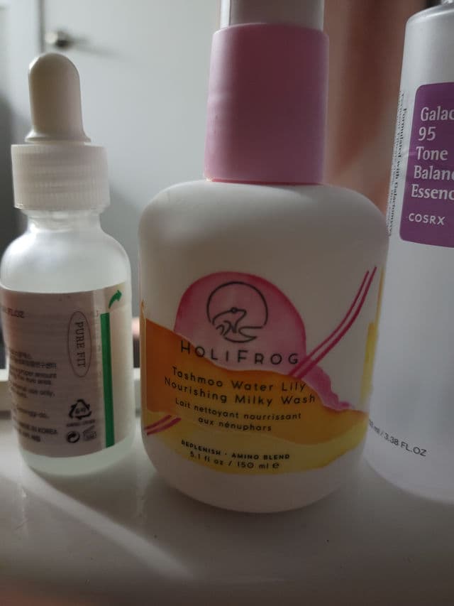 Holifrog Tashmoo Water Lily Nourishing Milky Wash review photo by whatssarahsaying