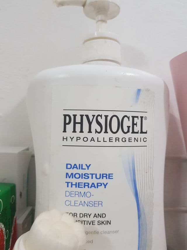 Physiogel Daily Moisture Therapy Dermo Cleanser review photo by wickedmitch
