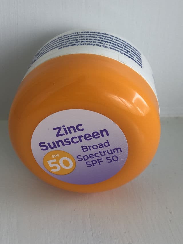Equate Ultra Broad Spectrum Zinc Sunscreen SPF 50 review photo by disinclined