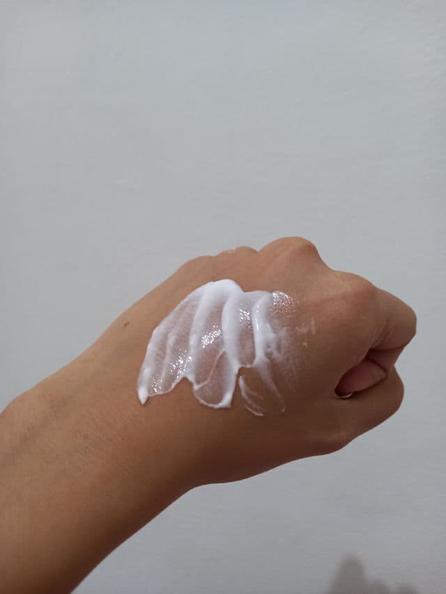 Viva Cosmetics Milk Cleanser with Bengkuang & Sunflower Extract review photo by witchedhazel