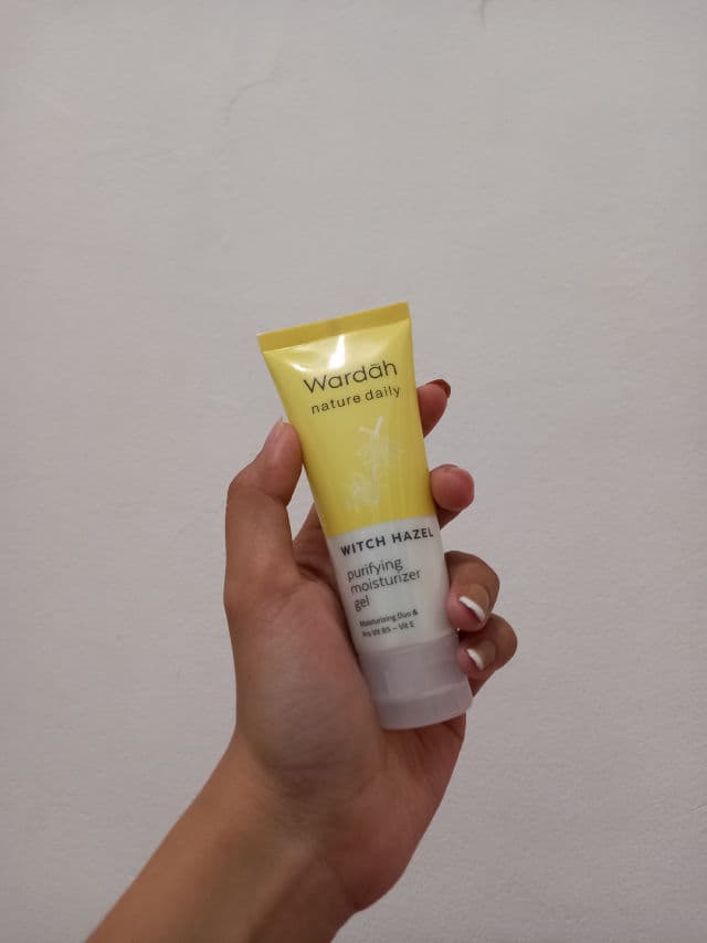 Wardah Witch Hazel Purifying Moisturizer Gel review photo by witchedhazel
