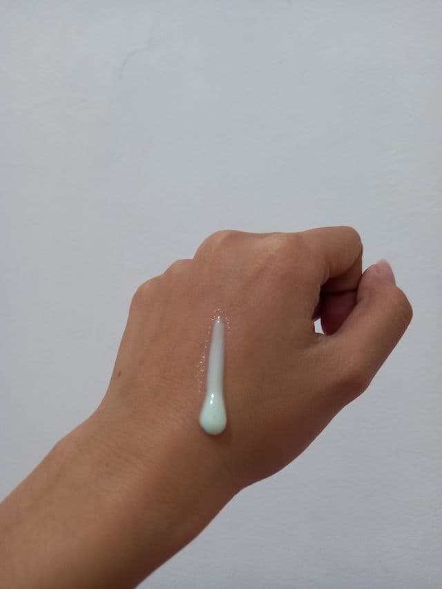 Wardah Witch Hazel Purifying Moisturizer Gel review photo by witchedhazel