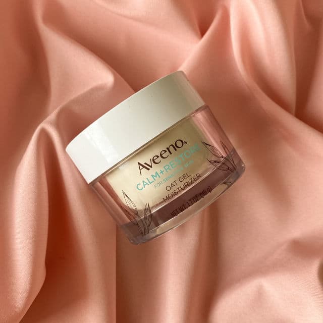 Aveeno Calm + Restore Oat Gel Moisturizer review photo by withloveblondie