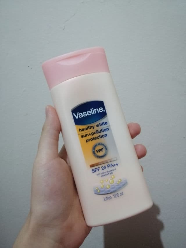Vaseline Healthy White Sun + Pollution Protection SPF 24 PA+++ review photo by x412xx