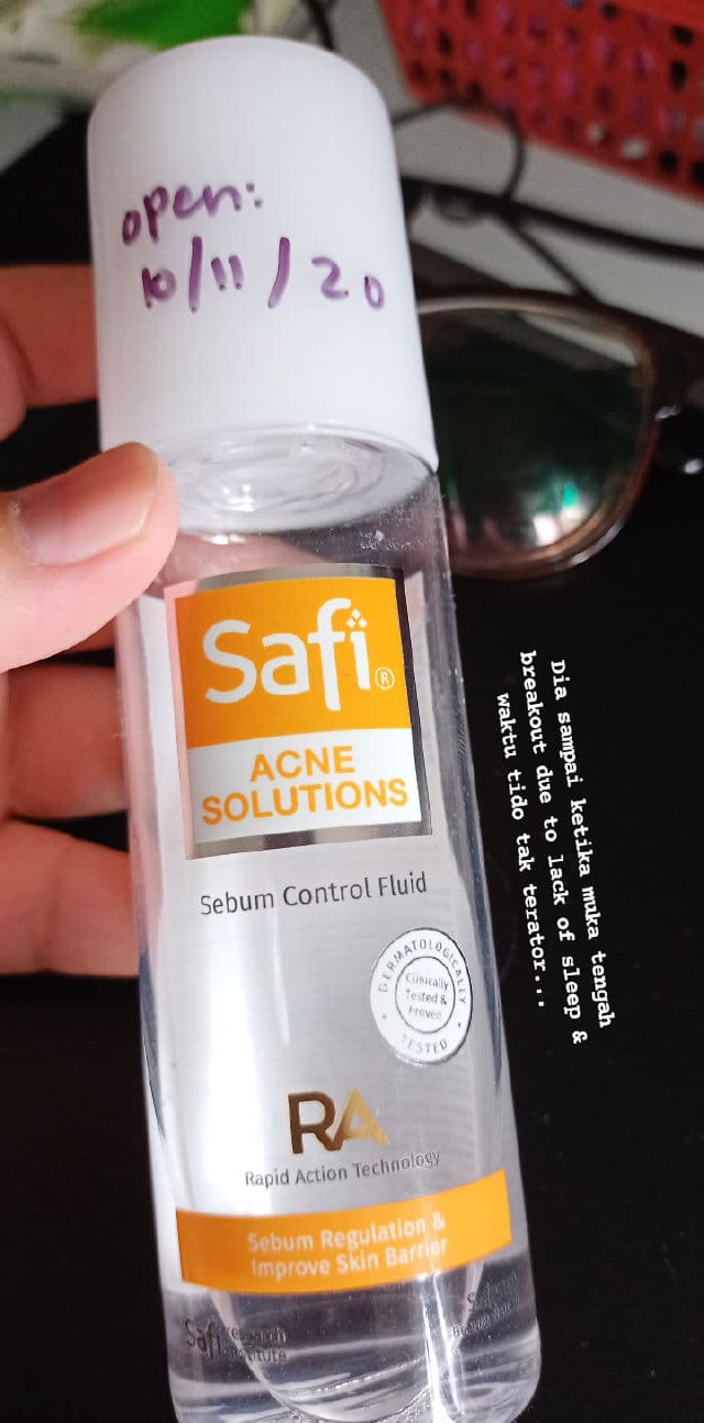 Safi Acne Solution Sebum Control Fluid review photo by Nsafurazh
