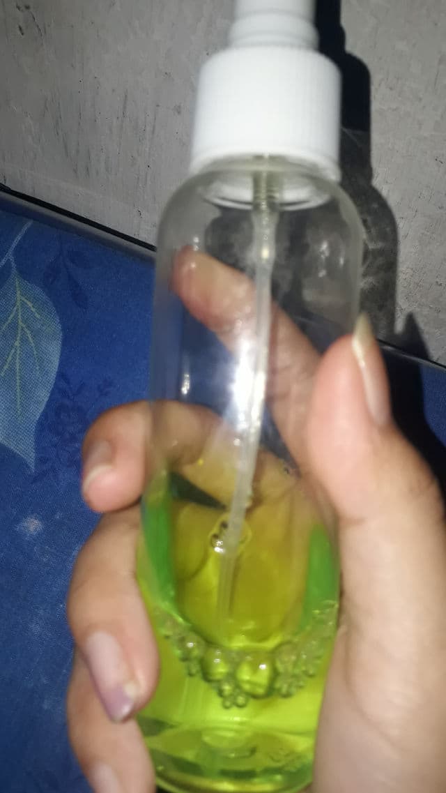 Viva Cosmetics Face Tonic Green Tea review photo by yohani