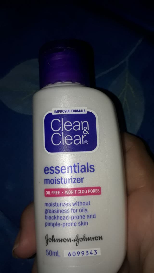 Clean & Clear Essentials Moisturizer review photo by yohani