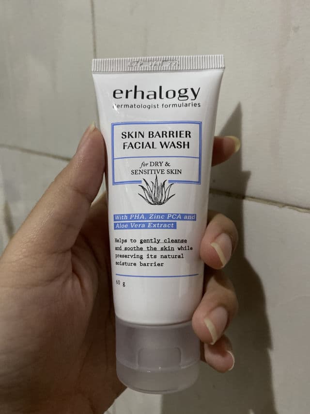ERHA Skin Barrier Facial Wash review photo by yshasna