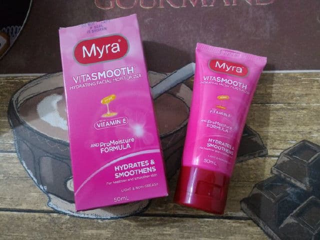 Myra VitaSmooth Hydrating Facial Moisturizer review photo by julsxx