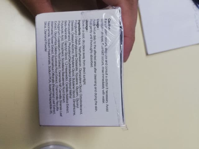 Target Pro by Watsons Essenstial SOS Cream review photo by yuyuuuuuuuuuuuuuuuuu