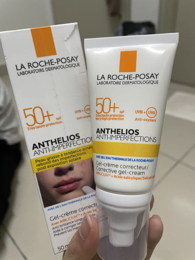 La Roche-Posay Anthelios Anti-Imperfections Gel-Cream SPF50+ review photo by yvianeee