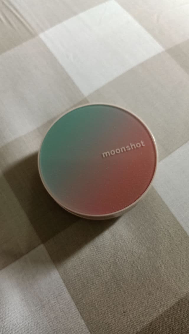 Moonshot Micro Calmingfit Cushion SPF50+ PA+++ review photo by yvschaa