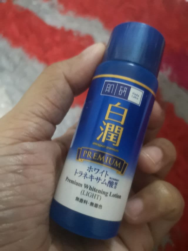 Hada Labo Premium Whitening Lotion (Rich) review photo by zuemohamad