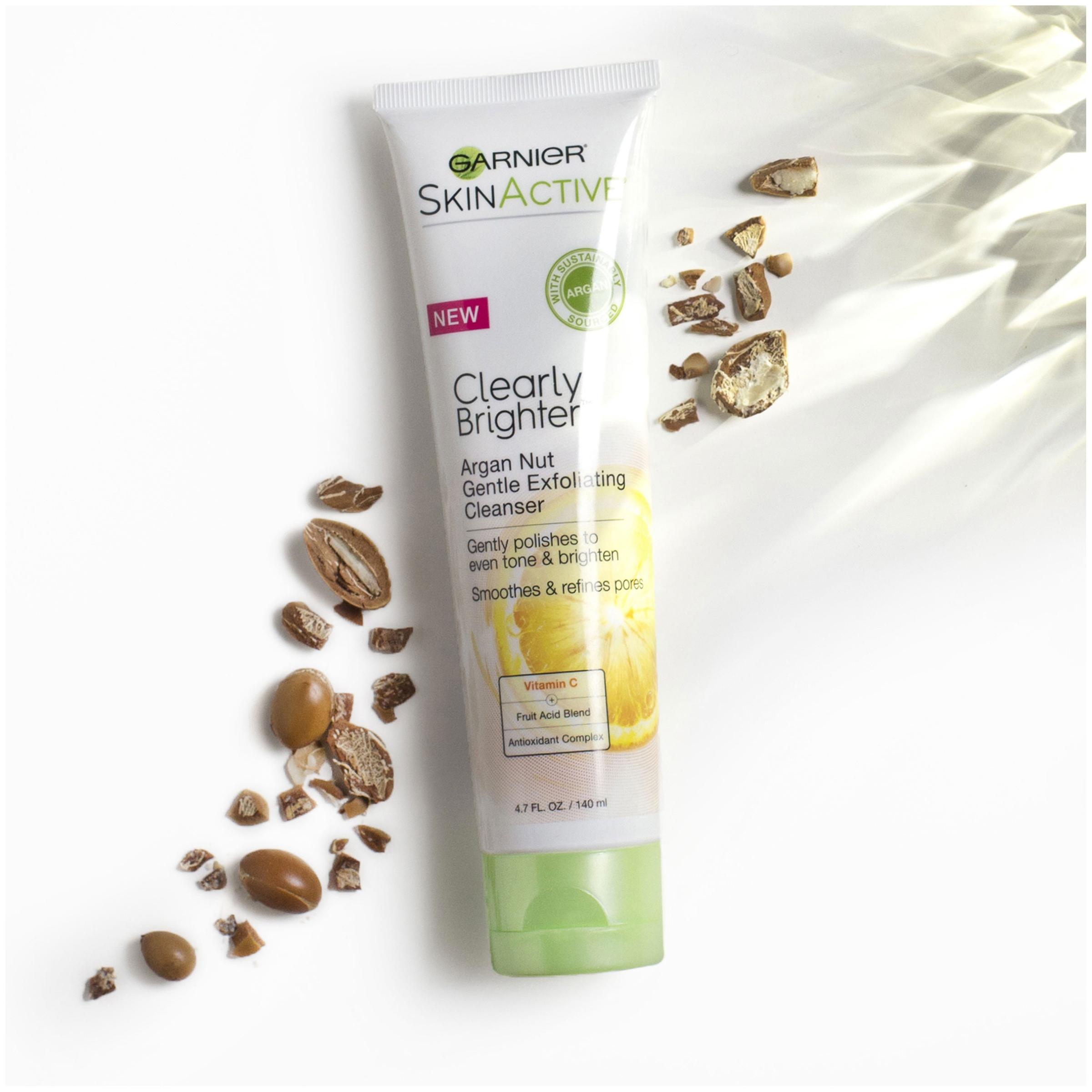 SkinActive Clean+ Clearly Brighter Exfoliating Cleanser