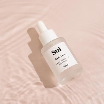 Camellia Hyaluronic Acid + B5 Serum