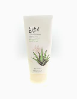 Herb Day 365 Master Blending Foaming Cleanser Aloe & Green Tea