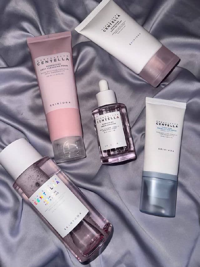 Centellian24 Madeca Derma Shield Cooling Sun Stick SPF 50+ PA++++ review photo by Lorena18