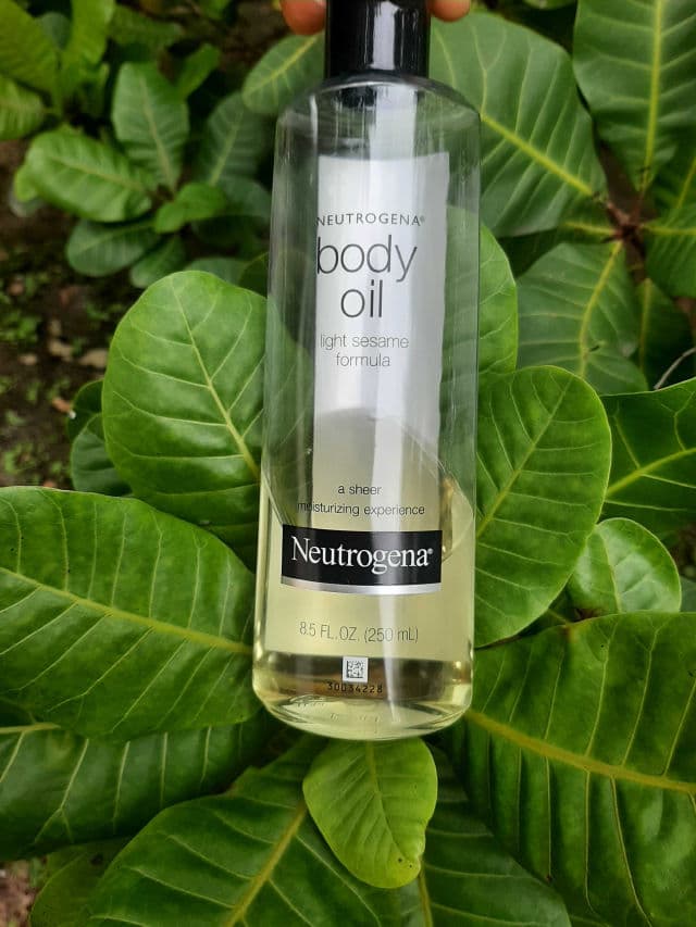 Neutrogena Body Oil review photo by Susubee