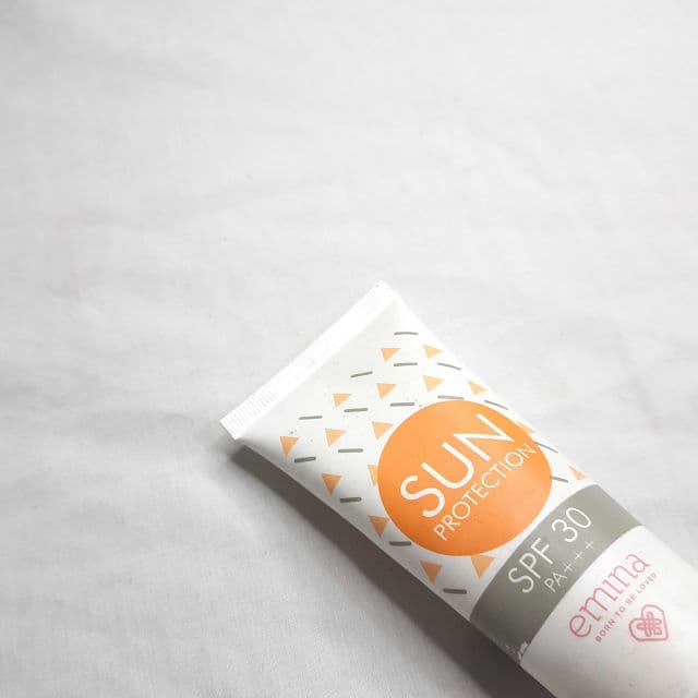 Emina Sun Protection SPF 30 PA+++ review photo by Violaa