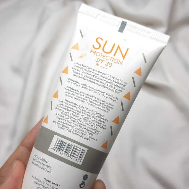 Emina Sun Protection SPF 30 PA+++ review photo by Violaa