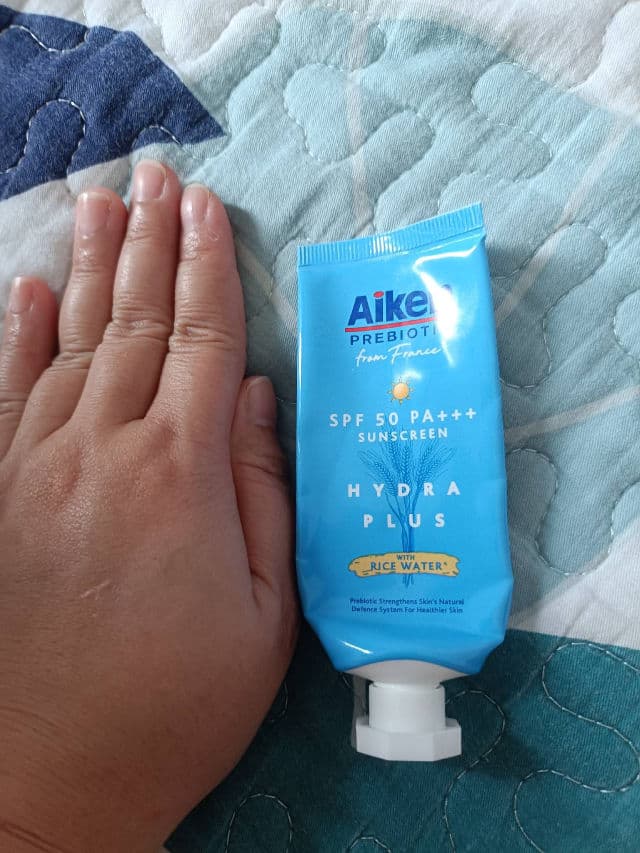 Aiken Prebiotic Sunscreen Super UV Protection SPF50 PA++++ review photo by Jamalia