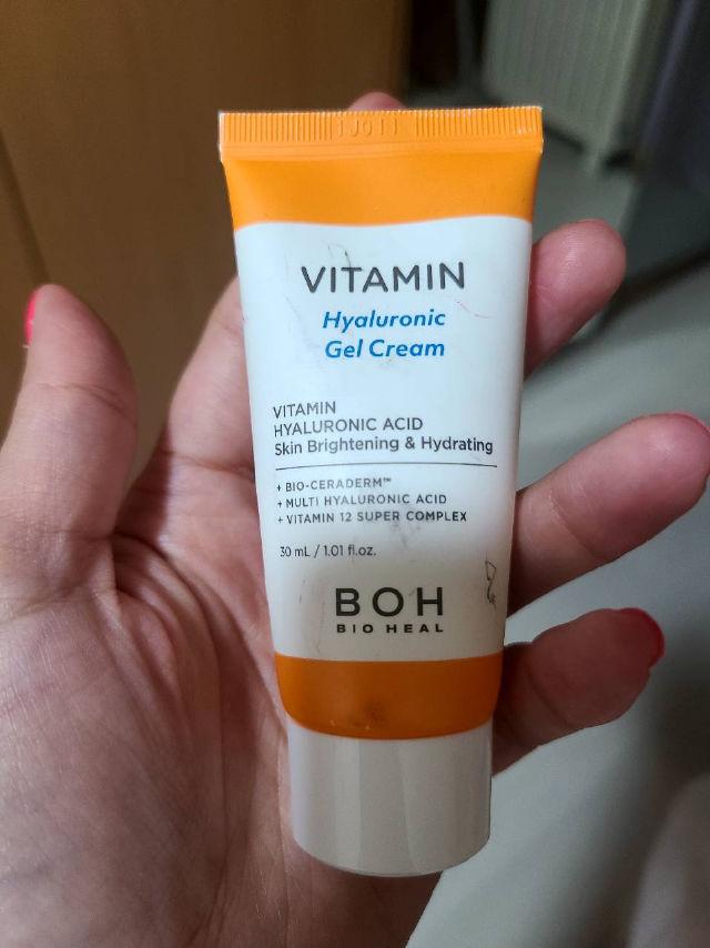Vitamin Hyaluronic Gel Cream product review