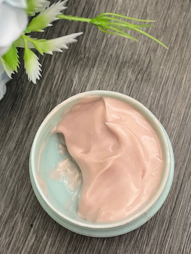 Versed Zero-G Smoothing Eye Cream review photo by Skincareandfood