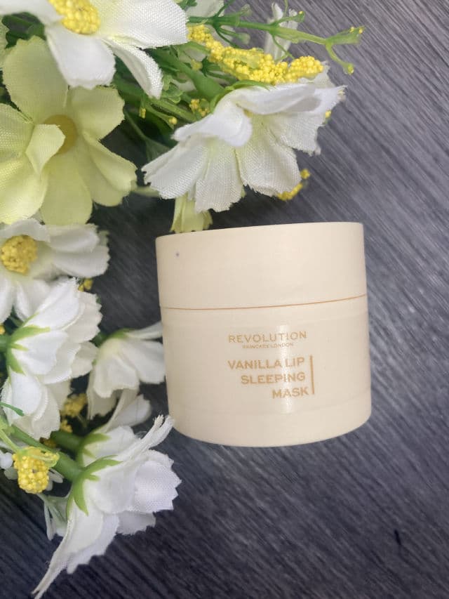 Revolution Beauty Vanilla Lip Sleeping Mask review photo by Skincareandfood
