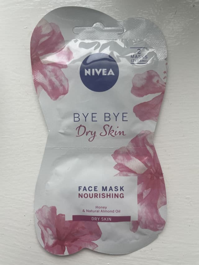 Nivea Bye Bye Dry Skin Nourishing Face Mask review photo by Skincareandfood