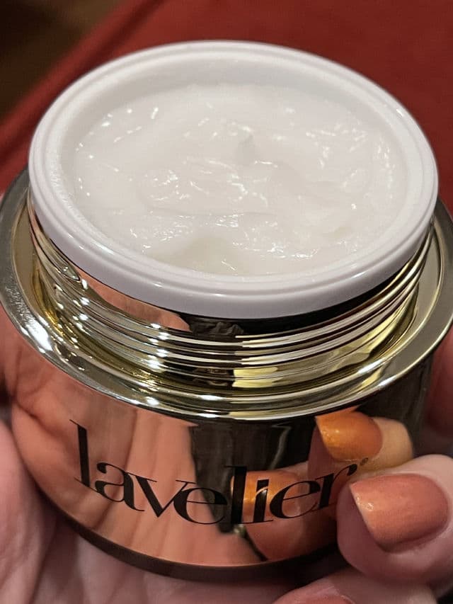 lavelier Marine Deep Moisturizer review photo by Mannika