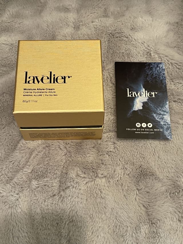 lavelier Marine Deep Moisturizer review photo by Mannika