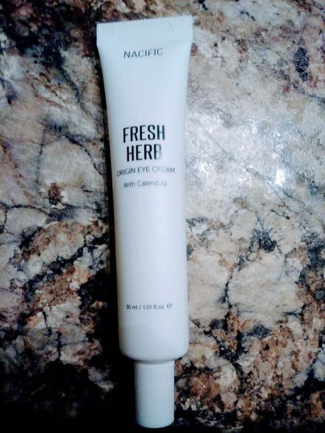 Nacific Fresh Herb Origin Eye Cream review photo by NixielouEve