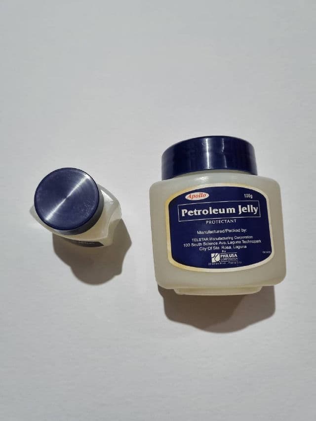 Apollo Petroleum Jelly review photo by sumbellissima