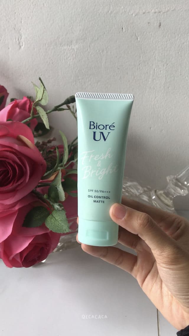 Biore UV Fresh & Bright Oil Control Matte SPF 50+ PA+++ review photo by Qecacaca