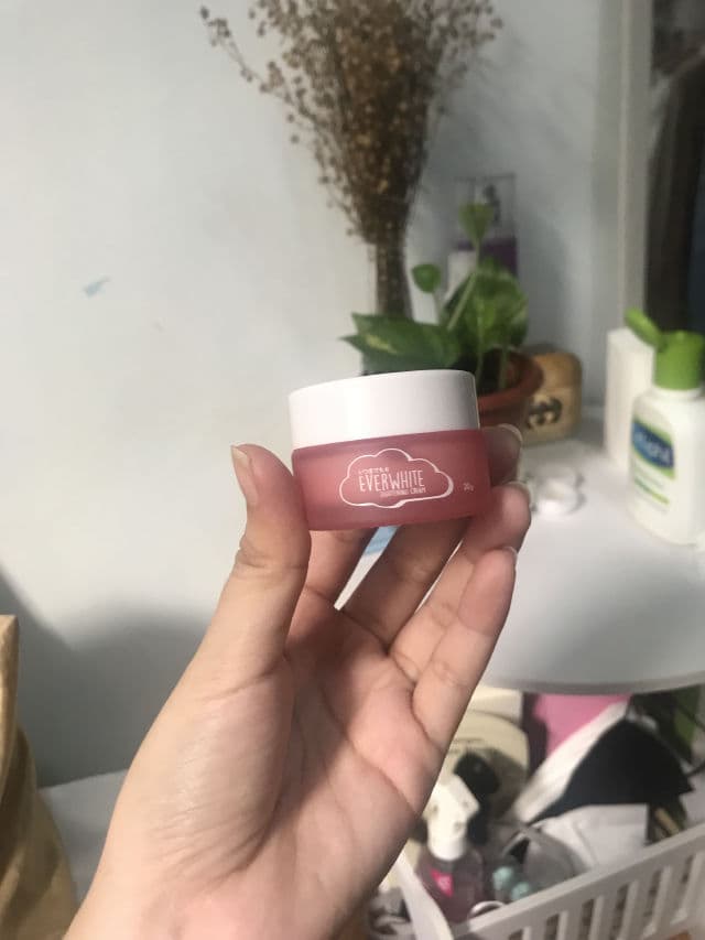 Everwhite Lightening Cream review photo by Annemazing
