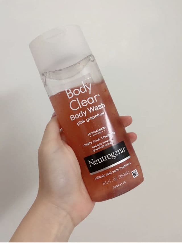 Neutrogena Body Clear® Pink Grapefruit Salicylic Acid Acne Treatment Body Wash review photo by KellyK